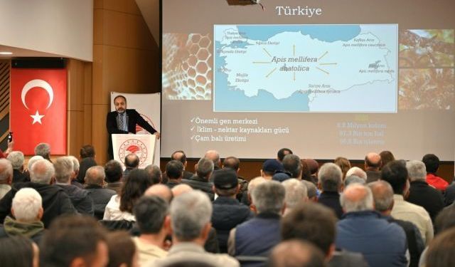 Denizli Tarım Müdürlüğü Arıcılık Eğitim Toplantısı Düzenledi