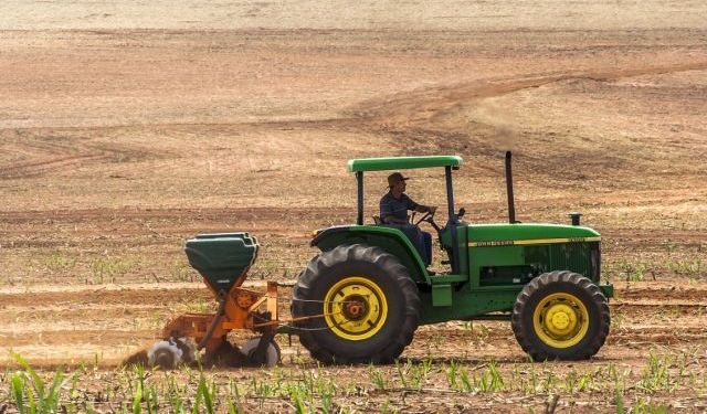 Akaryakıtta Tabelalar Yine Değişiyor: Motorine Büyük Zam Kapıda!
